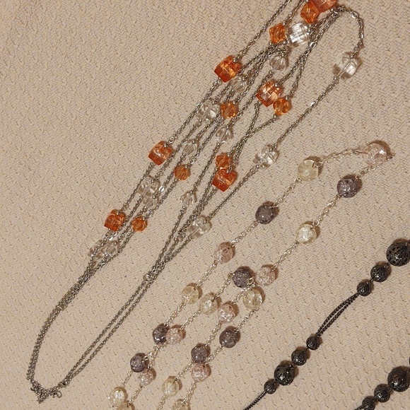 Lot of Necklaces - Picture 7 of 7